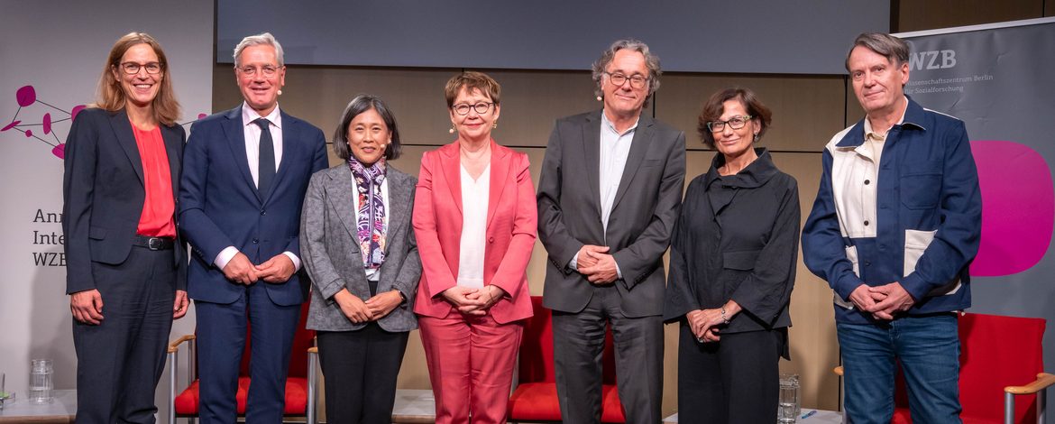 Jahreskonferenz Vorabend 26 - Gruppenfoto Panelists
